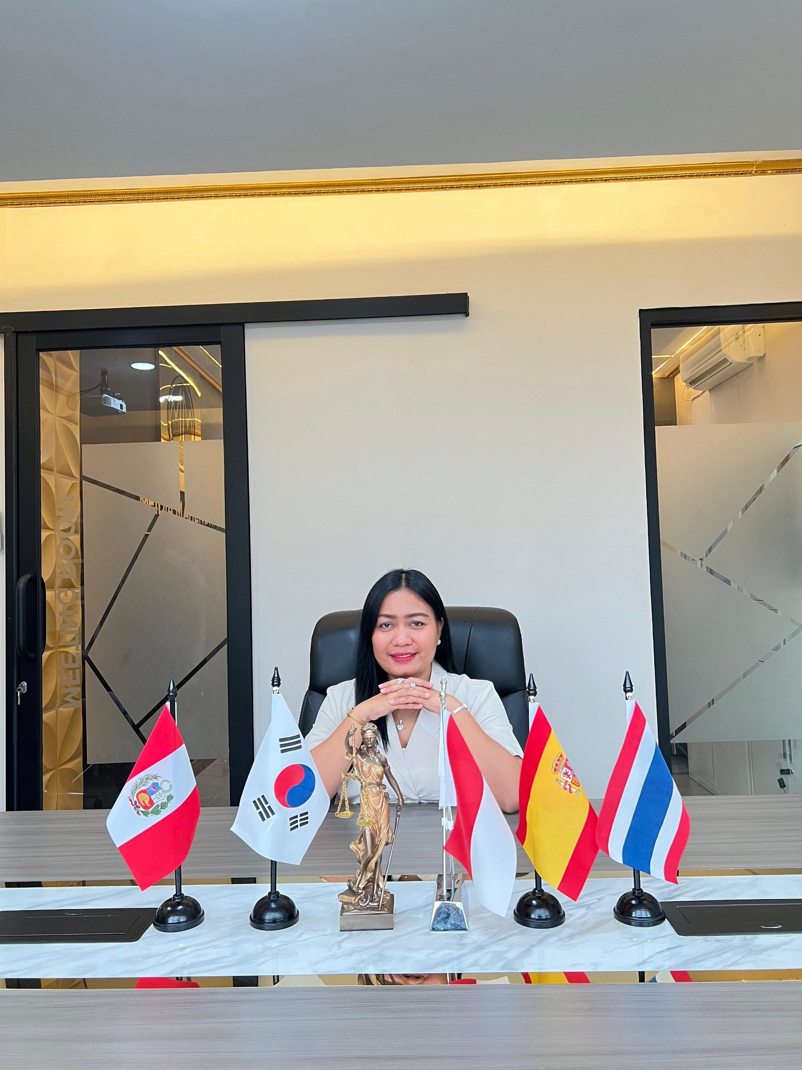 Dr. (c) Meidia Safitri, Founder and Managing Partner